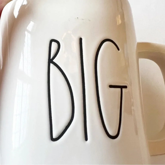 Rae Dunn Magenta BIG Classic Word Mug Coffee Tea Cup SATC Just Like That HBO - Picture 3 of 7